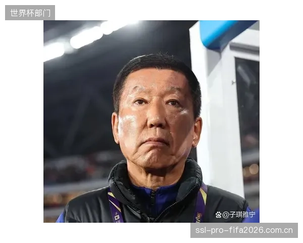 泰山队防守问题已成共识,崔康熙需在夏窗利用引援调整解决防线顽疾。 泰山队防守问题已成共识,崔康熙需在夏窗利用引援调整解决防线顽疾。